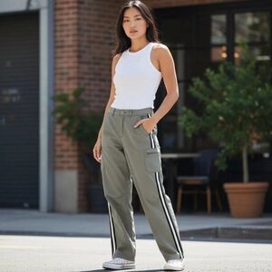 Athleta Summit Cargo Stripe Ankle Beige Pants